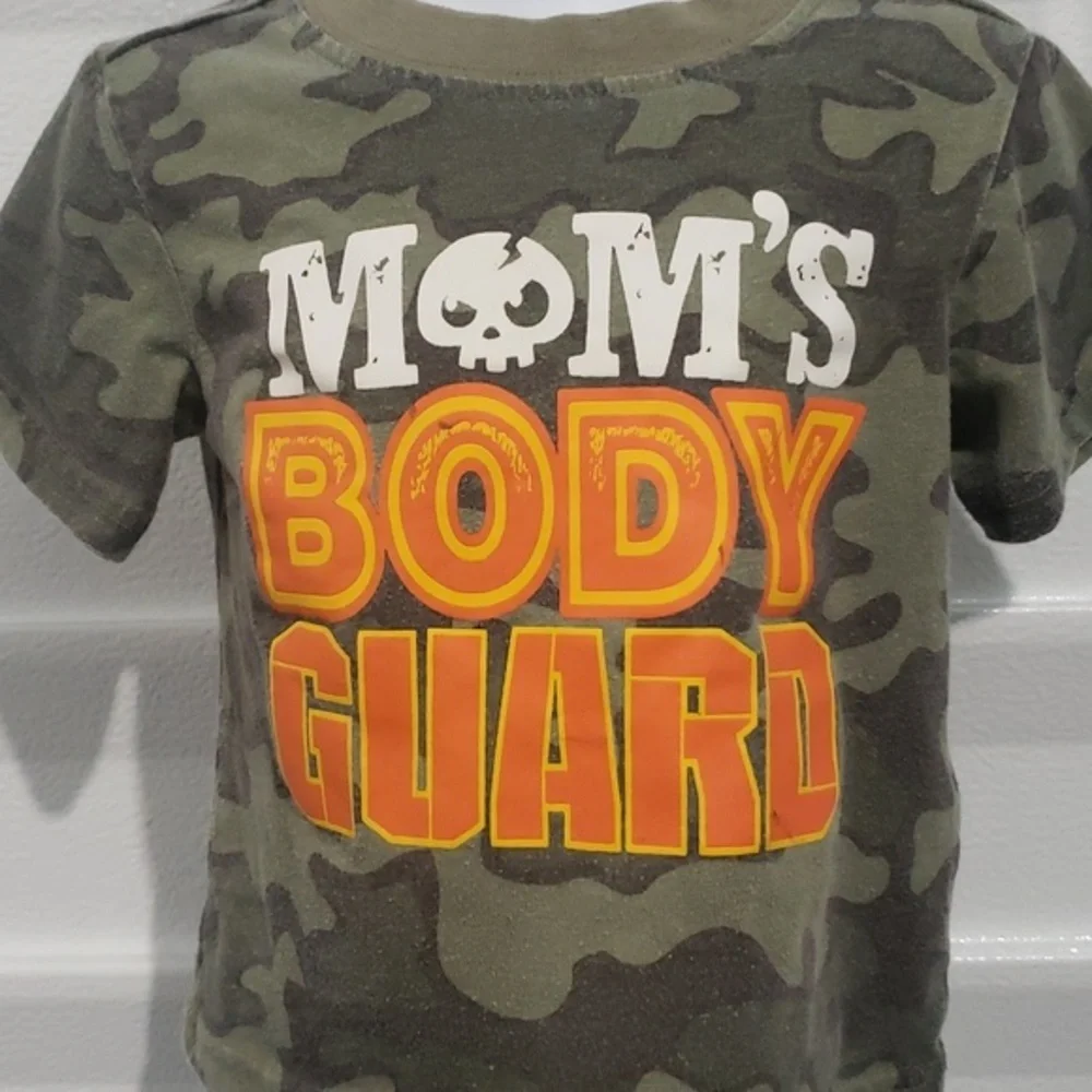 Wonder kids camo shirt size 12‎ months